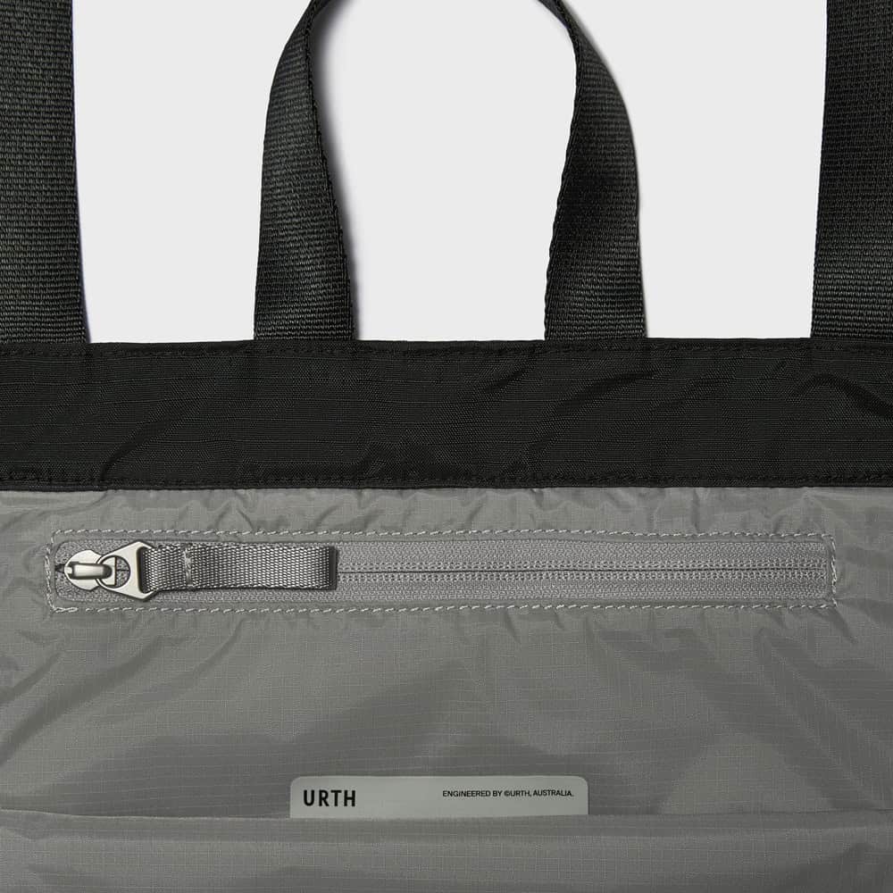 URTH Aerolite Tote 22 Liter